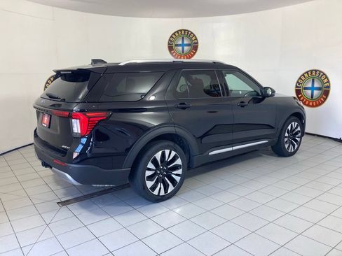 Used 2025 Ford Explorer Platinum w/ LUX Leather Package AWD/4WD image 22