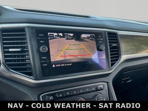 Used 2019 Volkswagen Atlas SE w/ Towing Package AWD/4WD image 14