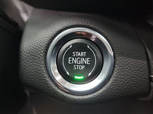 Used 2023 Buick Envision Essence w/ Sport Touring Package image 29