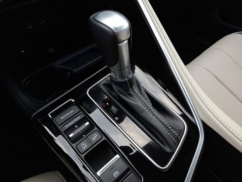 Certified 2025 Acura ADX A-Spec image 17