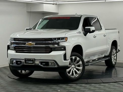 Used 2021 Chevrolet Silverado 1500 High Country w/ Technology Package image 2
