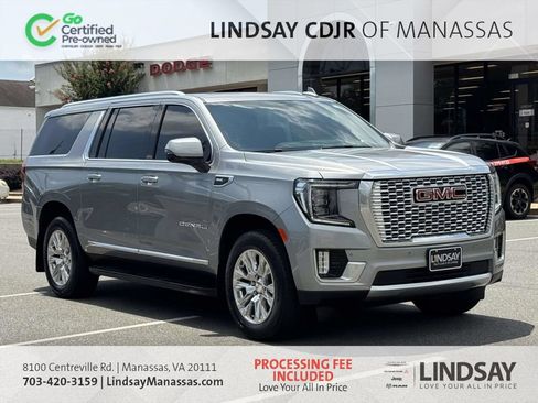 Used 2024 GMC Yukon XL Denali AWD/4WD image 1