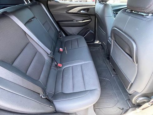 Used 2023 Chevrolet TrailBlazer RS w/ Convenience Package FWD image 23