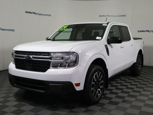 Used 2024 Ford Maverick Lariat FWD image 11