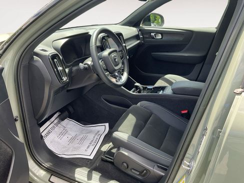 Certified 2023 Volvo XC40 Recharge Ultimate AWD/4WD image 9
