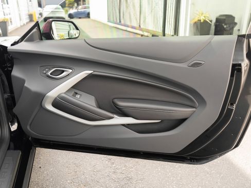 Used 2022 Chevrolet Camaro SS RWD image 23