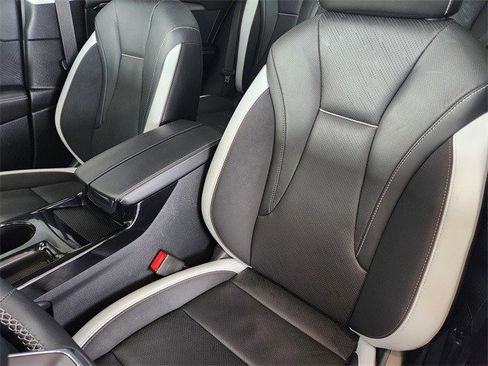 Certified 2025 Buick Envision Sport Touring image 10