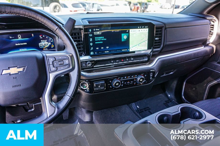 Used 2025 Chevrolet Silverado 2500 LT w/ Convenience Package AWD/4WD image 31