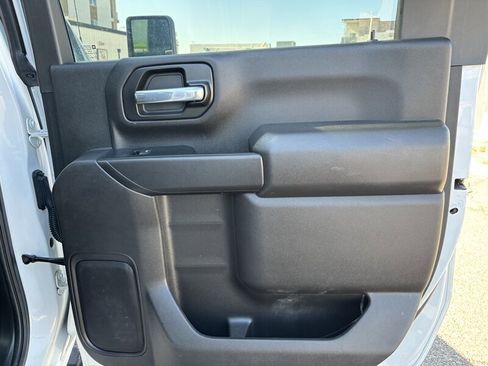 Used 2024 Chevrolet Silverado 3500 W/T image 31