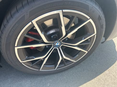 Used 2022 BMW 530e w/ M Sport Package image 18