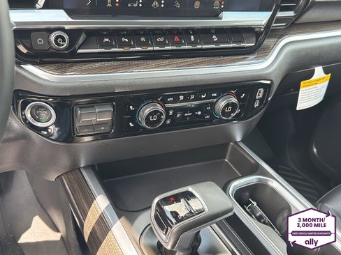 Used 2026 Chevrolet Silverado 1500 LT Trail Boss w/ Safety Package AWD/4WD image 23