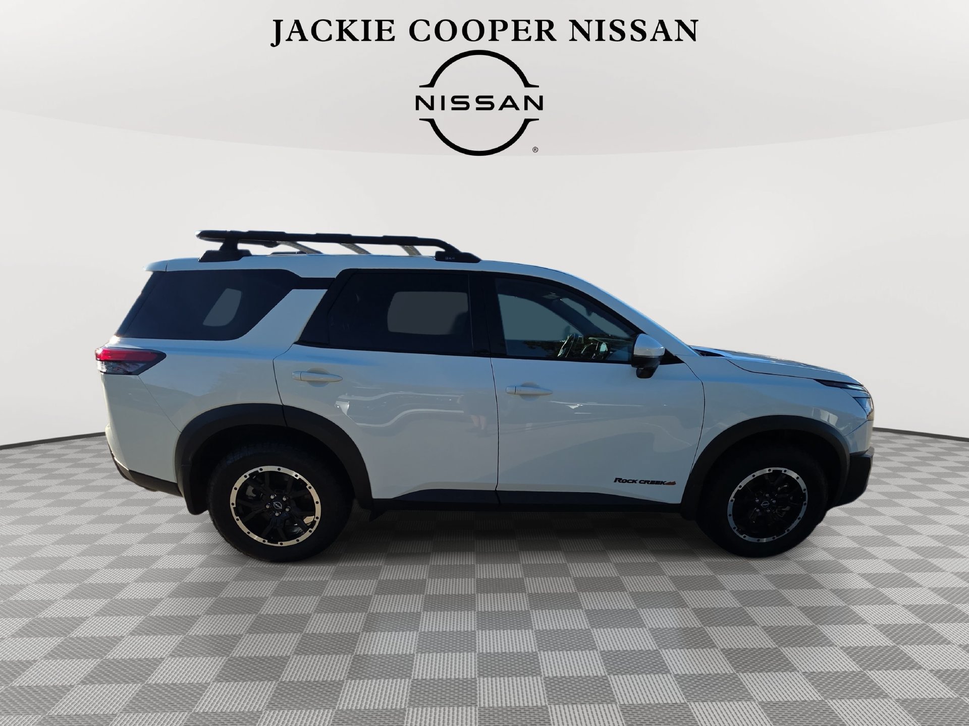 Used 2025 Nissan Pathfinder Rock Creek AWD/4WD image 4