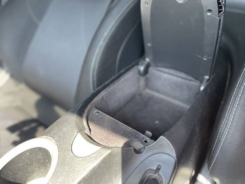 Used 2013 Nissan 370Z Coupe RWD image 18