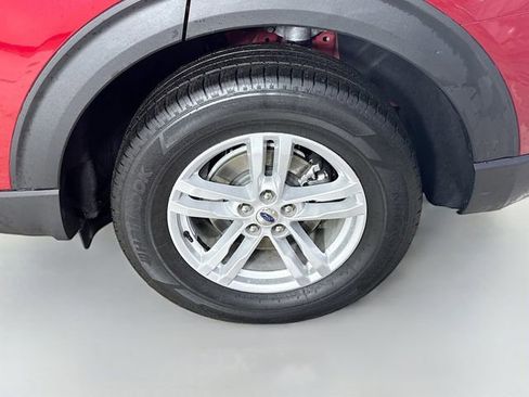 Certified 2022 Ford Explorer XLT w/ Class IV Trailer Tow Package image 31