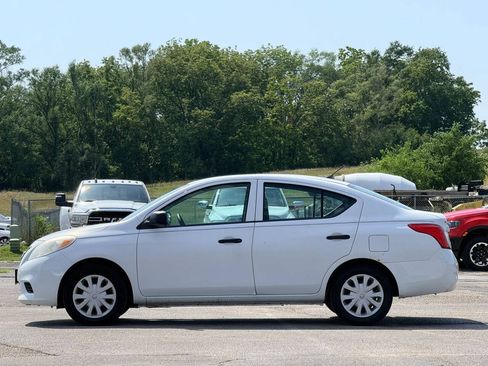 Used 2014 Nissan Versa S FWD image 6