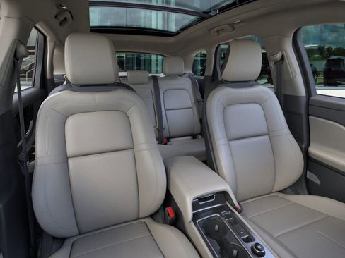 New 2025 Lincoln Corsair Premiere w/ Equipment Group 101A image 10