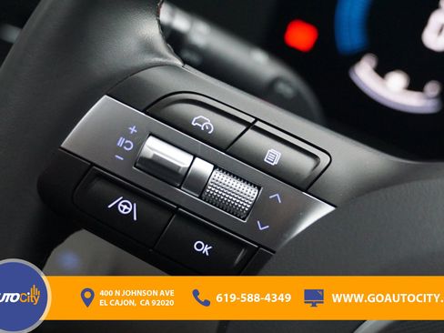 Used 2025 Hyundai Kona SEL image 20