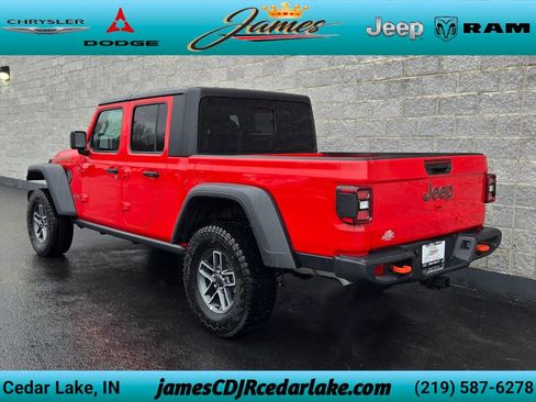 Used 2026 Jeep Gladiator Mojave AWD/4WD image 3