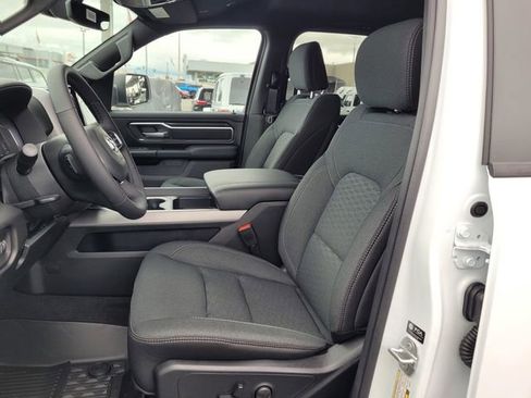 New 2026 RAM 1500 4x4 Crew Cab image 9