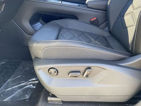 New 2026 Volkswagen Atlas SE image 16