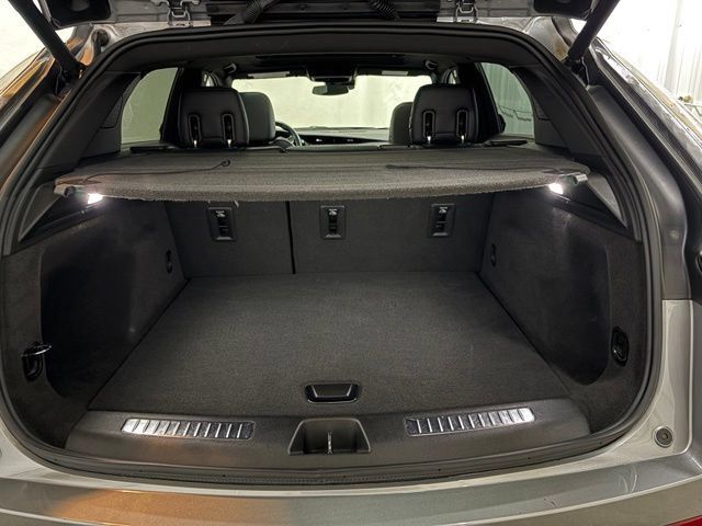 Used 2023 Cadillac XT4 Sport w/ Sun And Sound Package AWD/4WD image 12