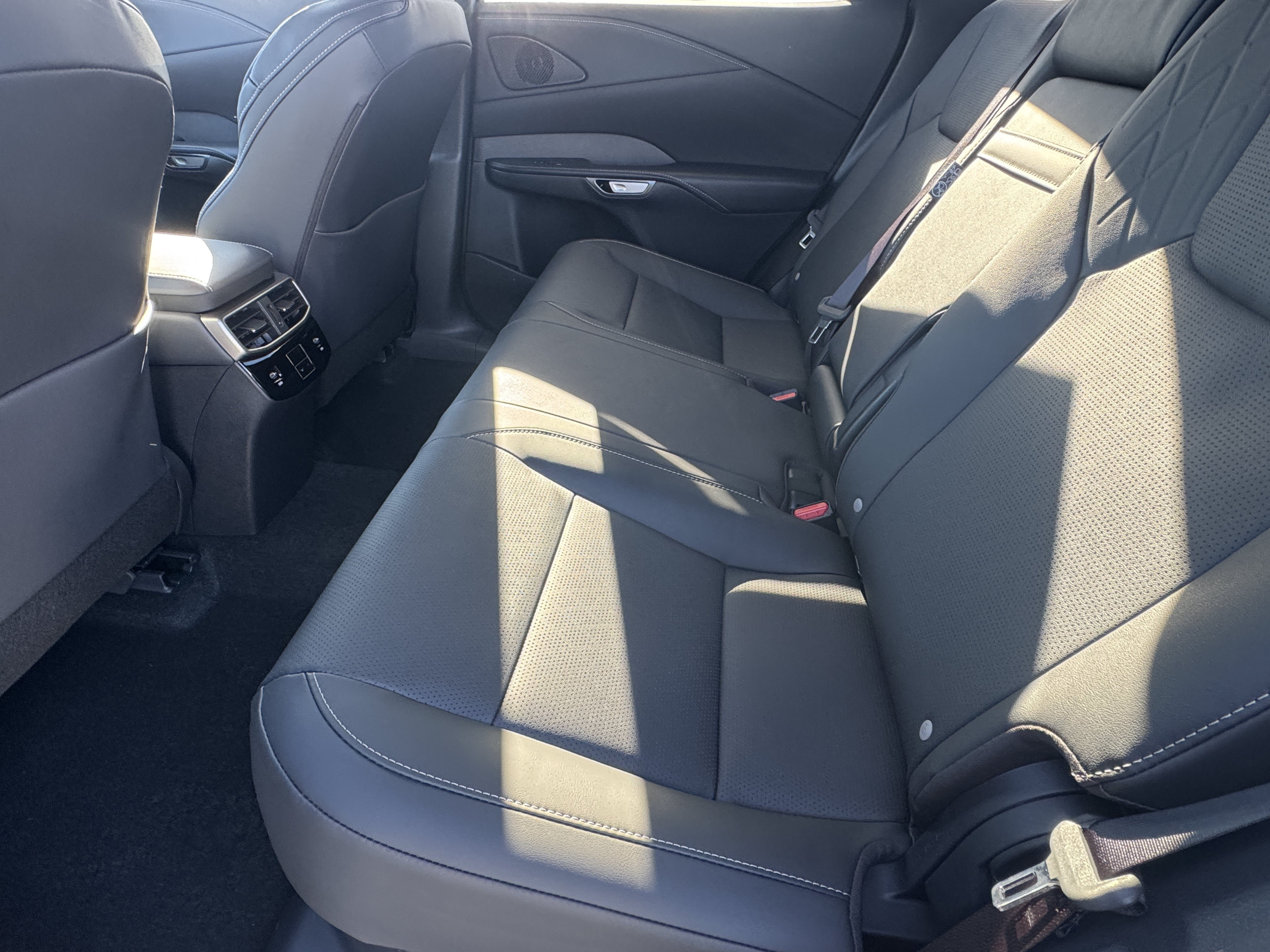 New 2026 Lexus RX 350 FWD image 32