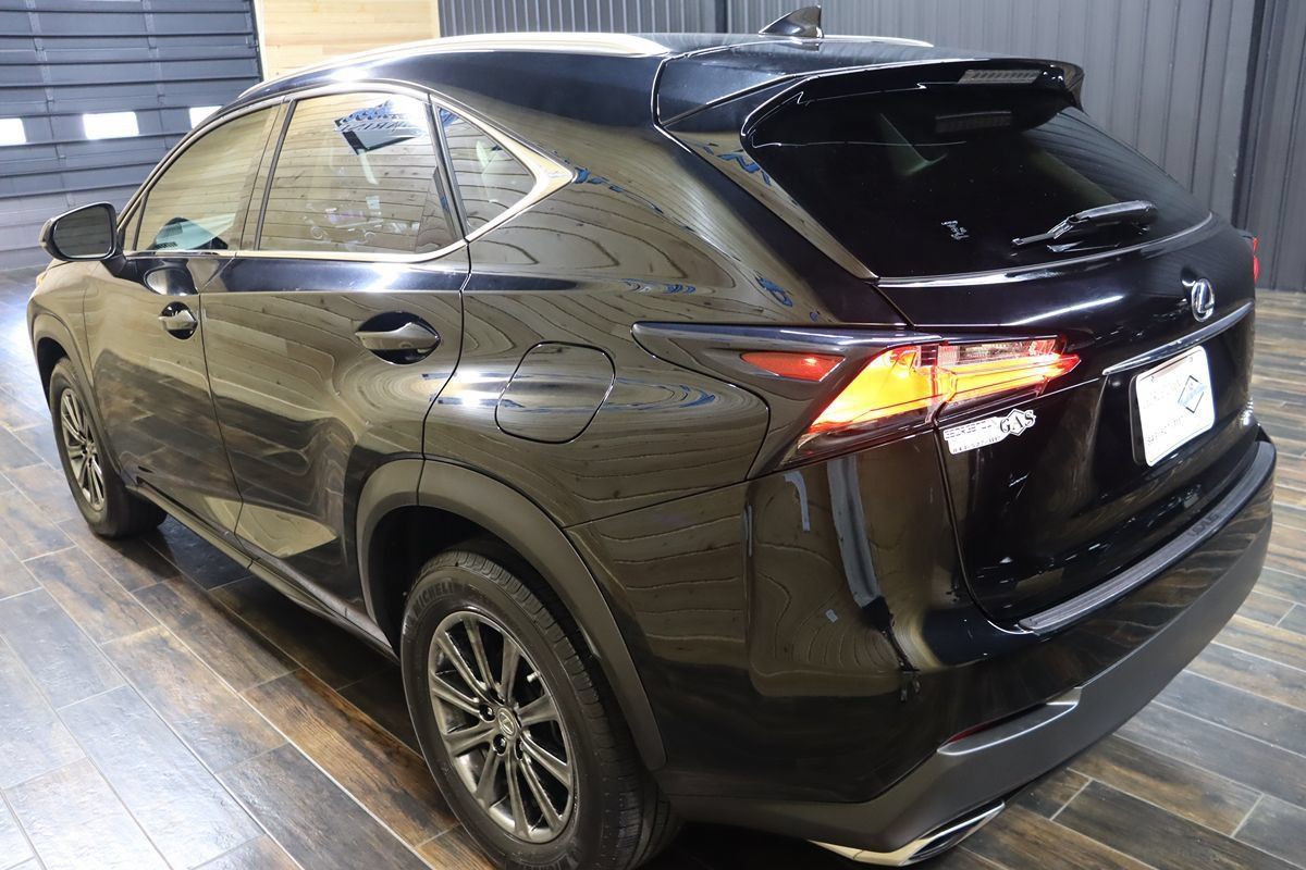 Used 2017 Lexus NX 200t FWD image 3