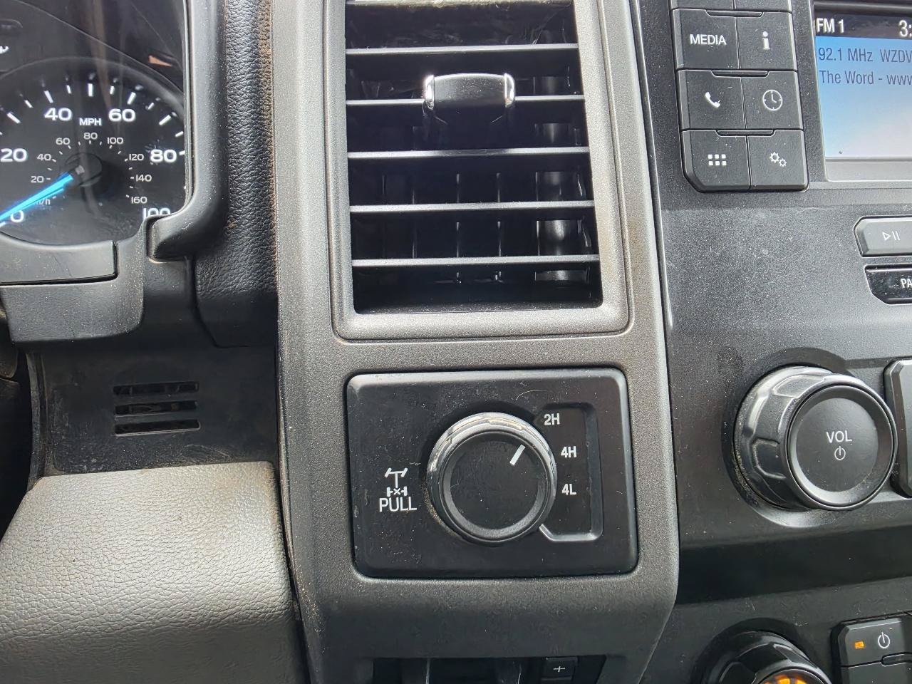 Used 2021 Ford F250 XL w/ STX Appearance Package AWD/4WD image 13