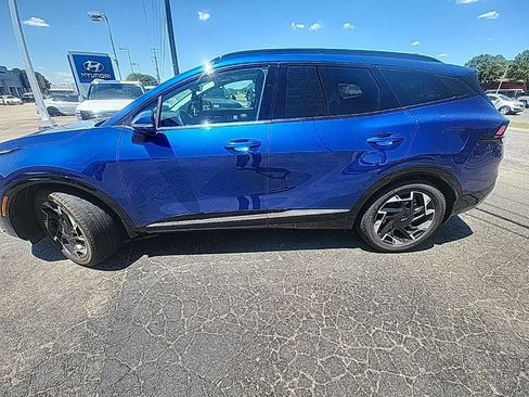 Used 2024 Kia Sportage SX FWD image 2