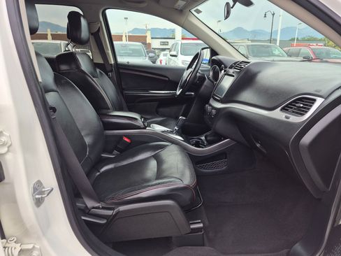 Used 2018 Dodge Journey GT AWD/4WD image 31