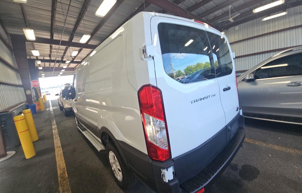 Used 2025 Ford Transit 250 Low Roof w/ Exterior Upgrade Package RWD image 6