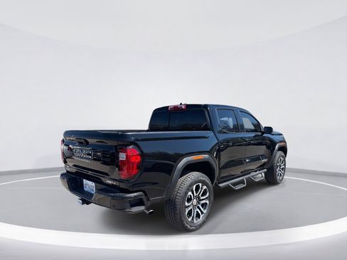 Certified 2024 GMC Canyon AT4 w/ AT4 Premium Package image 8