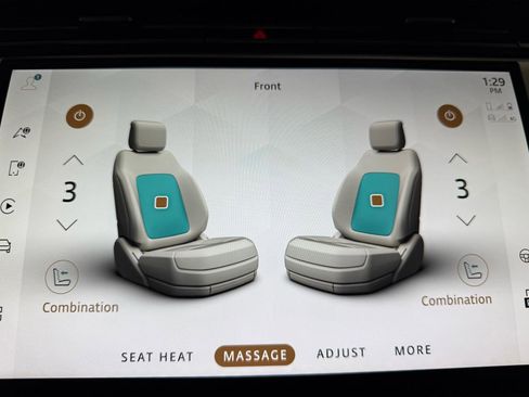 Used 2023 Land Rover Range Rover SE image 19