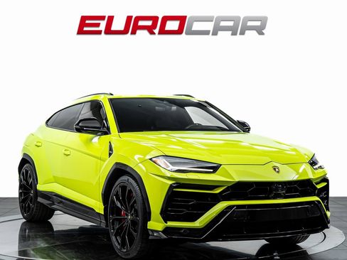 Used 2022 Lamborghini Urus *HIGH GLOSS BLACK STYLE PACKAG image 7