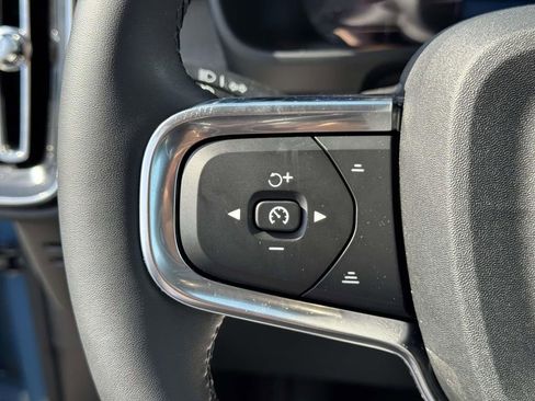 Certified 2023 Volvo XC40 B5 Plus w/ Driver Assist Package image 19