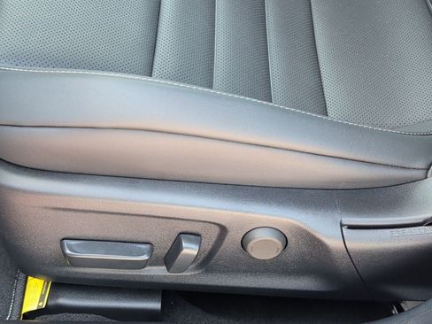 Used 2025 Lexus IS 350 F Sport w/ Navigation Package RWD image 10