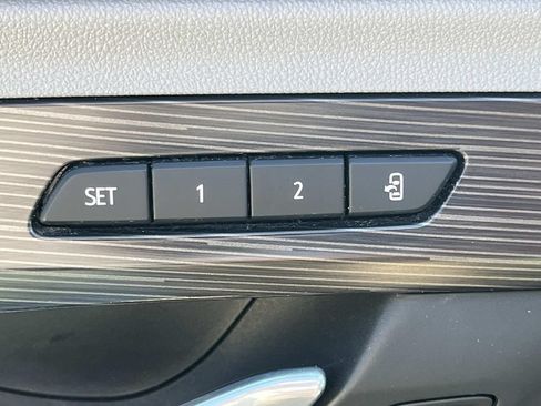 Used 2019 GMC Terrain SLT w/ Preferred Package FWD image 34