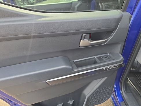 Used 2025 Toyota Tacoma TRD Sport image 24