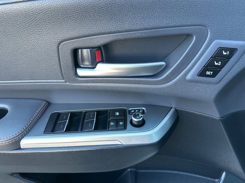 Used 2024 Toyota Sienna XSE w/ XSE Premium Package image 11