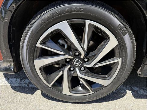 Used 2019 Honda HR-V Sport image 9