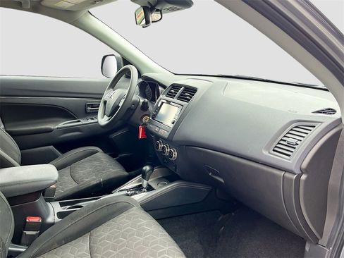 Used 2022 Mitsubishi Outlander Sport FWD image 29