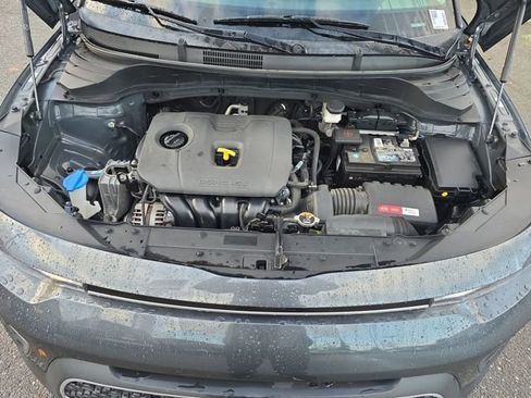 Used 2022 Kia Soul LX image 28