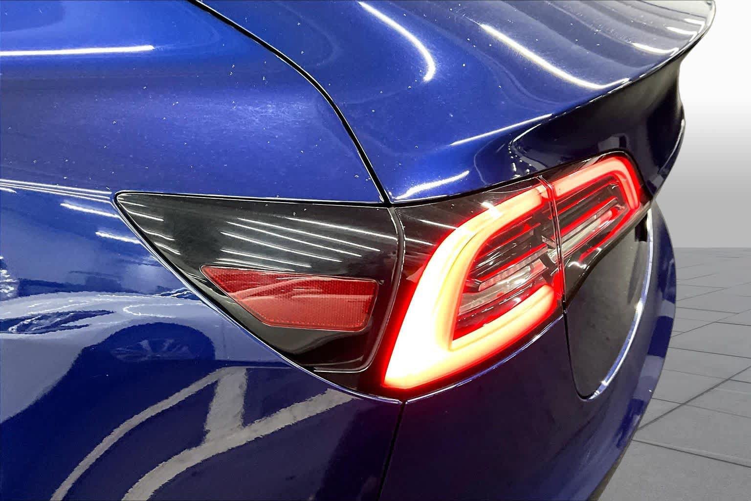 Used 2023 Tesla Model 3 Standard Range RWD image 28