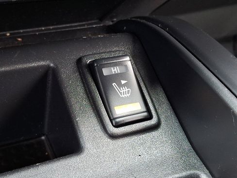 Used 2019 Nissan Titan SV w/ SV Convenience Package AWD/4WD image 30