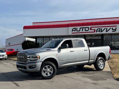 Used 2022 RAM 2500 Laramie w/ Body Color Bumper Group AWD/4WD image 2