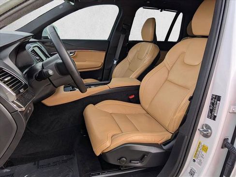 Used 2023 Volvo XC90 T8 Ultimate image 15