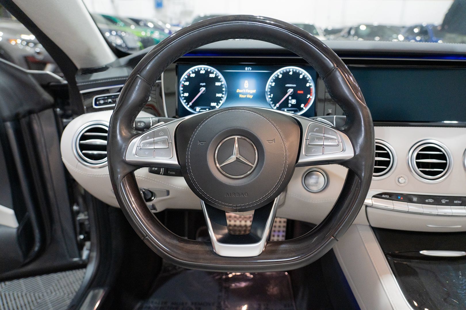 Used 2017 Mercedes-Benz S 550 Cabriolet image 38