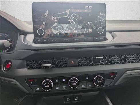 Used 2025 Honda Accord SE image 14