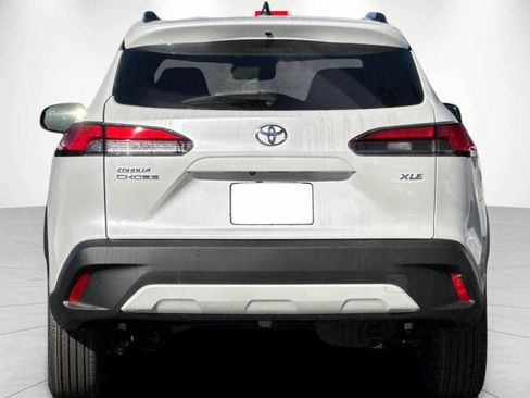 New 2026 Toyota Corolla Cross XLE FWD image 4