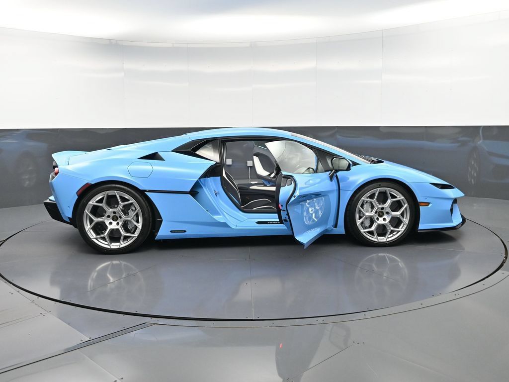 Used 2026 Lamborghini Temerario AWD/4WD image 28